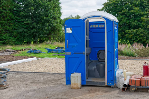 Types of Portable Toilets We Offer in Franklin Center, NJ